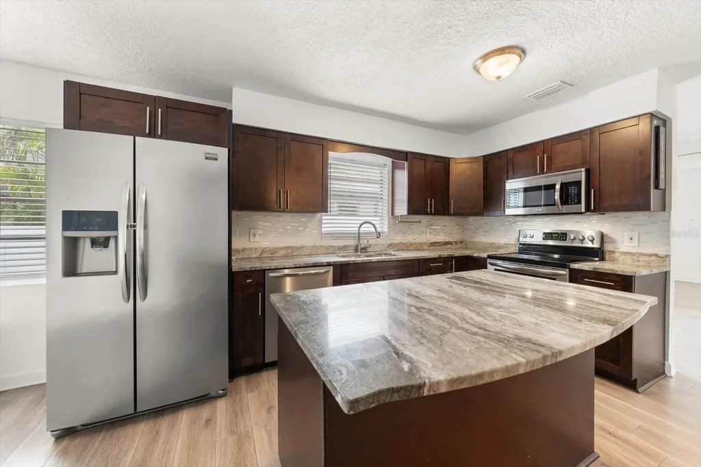 3128 W Varn Avenue Tampa FL 33611