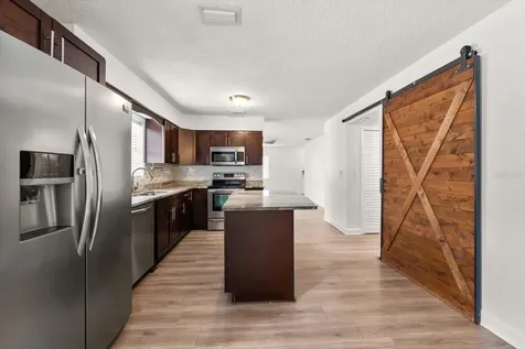 3128 W Varn Avenue Tampa FL 33611