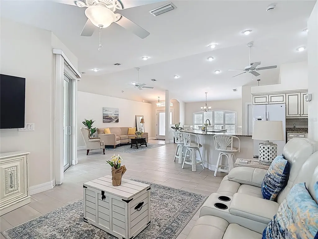 70 Clubhouse Road Rotonda West FL 33947