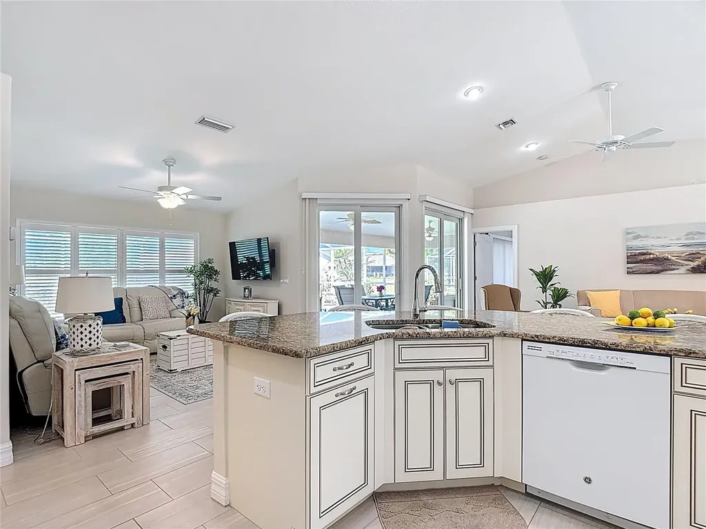 70 Clubhouse Road Rotonda West FL 33947