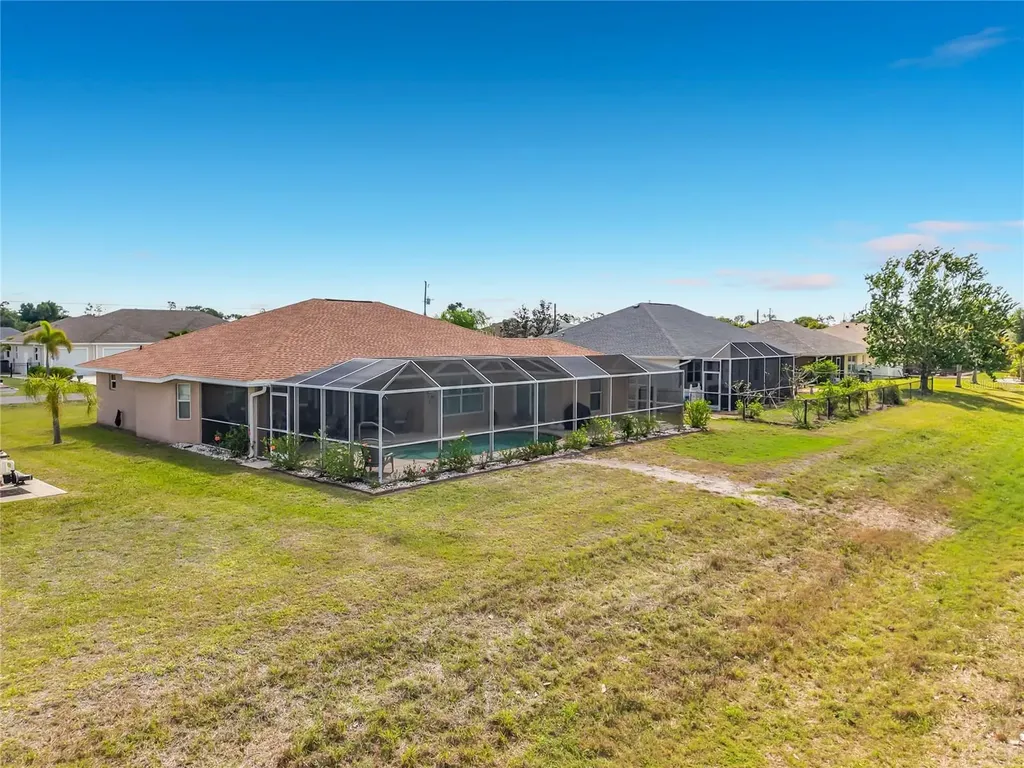 70 Clubhouse Road Rotonda West FL 33947