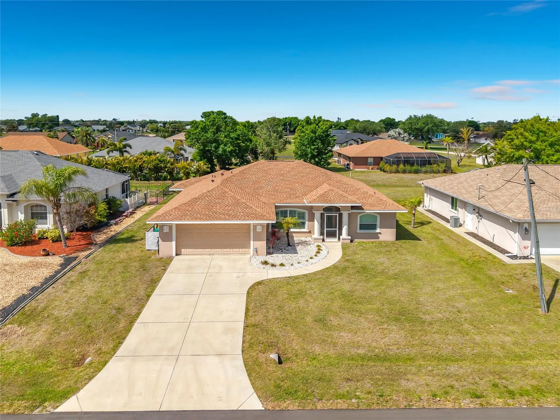 70 Clubhouse Road Rotonda West FL 33947