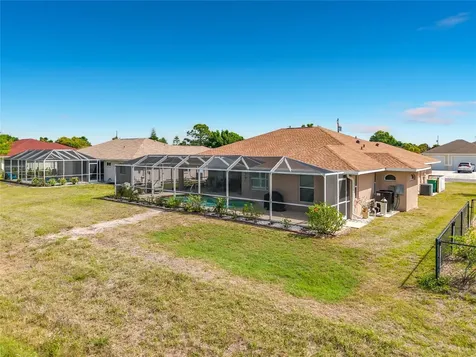 70 Clubhouse Road Rotonda West FL 33947