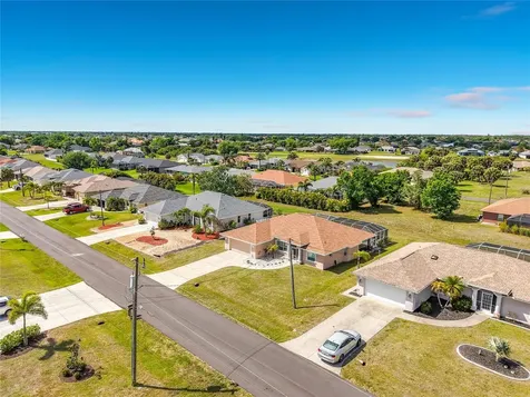 70 Clubhouse Road Rotonda West FL 33947