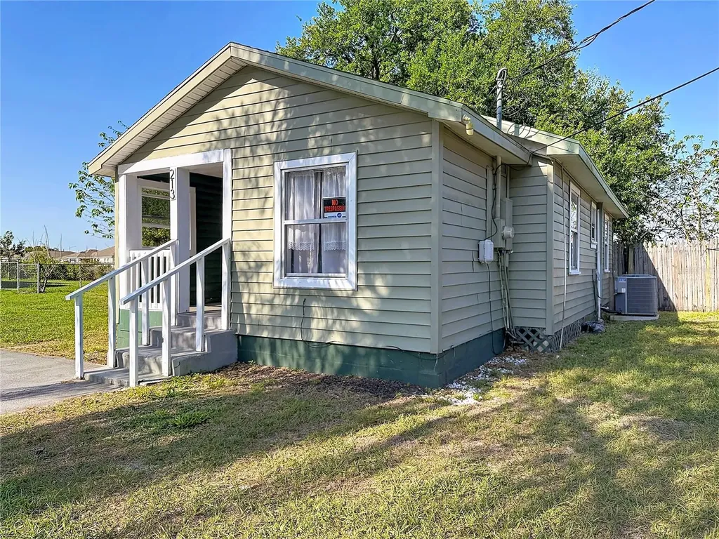 213 Cleveland Avenue Winter Haven FL 33881