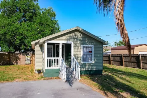 213 Cleveland Avenue Winter Haven FL 33881