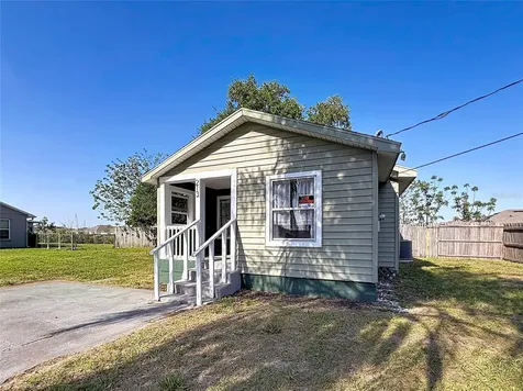 213 Cleveland Avenue Winter Haven FL 33881