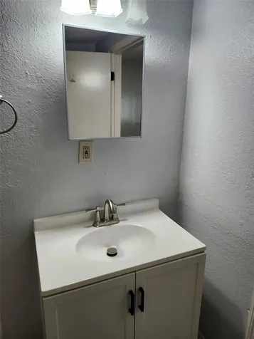 1315 Waikiki Way Tampa FL 33619