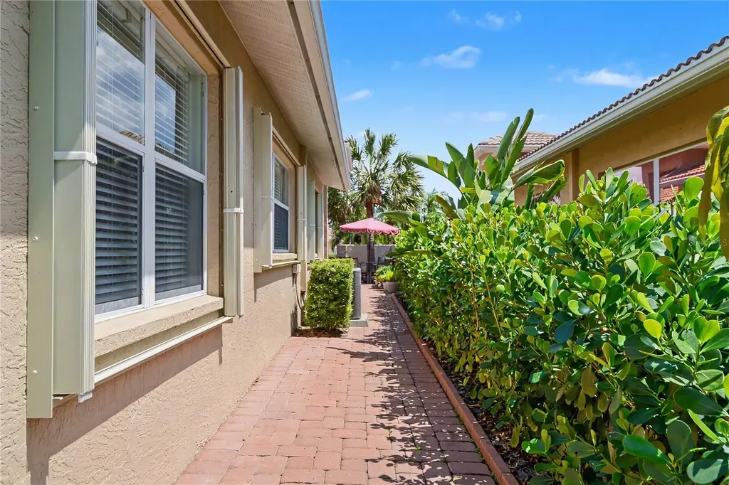 111 Auburn Woods Circle Venice FL 34292