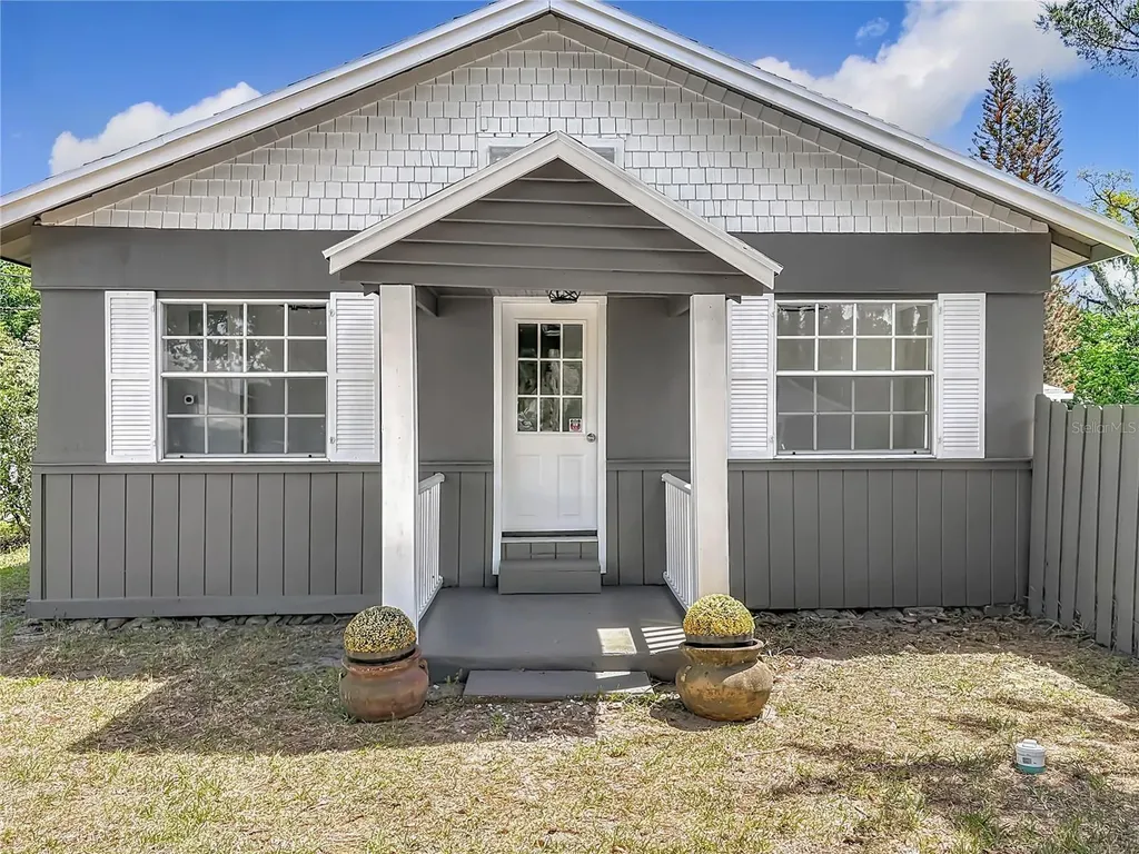 265 Newcomb Street New Smyrna Beach FL 32168