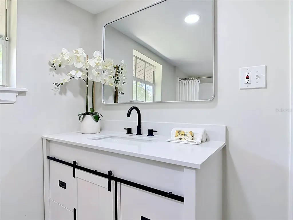 265 Newcomb Street New Smyrna Beach FL 32168