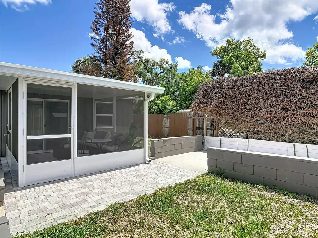 265 Newcomb Street New Smyrna Beach FL 32168