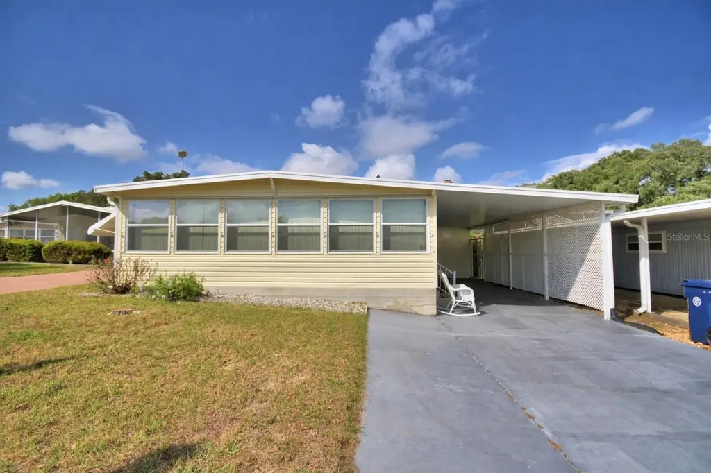 169 Paradise Lane Auburndale FL 33823