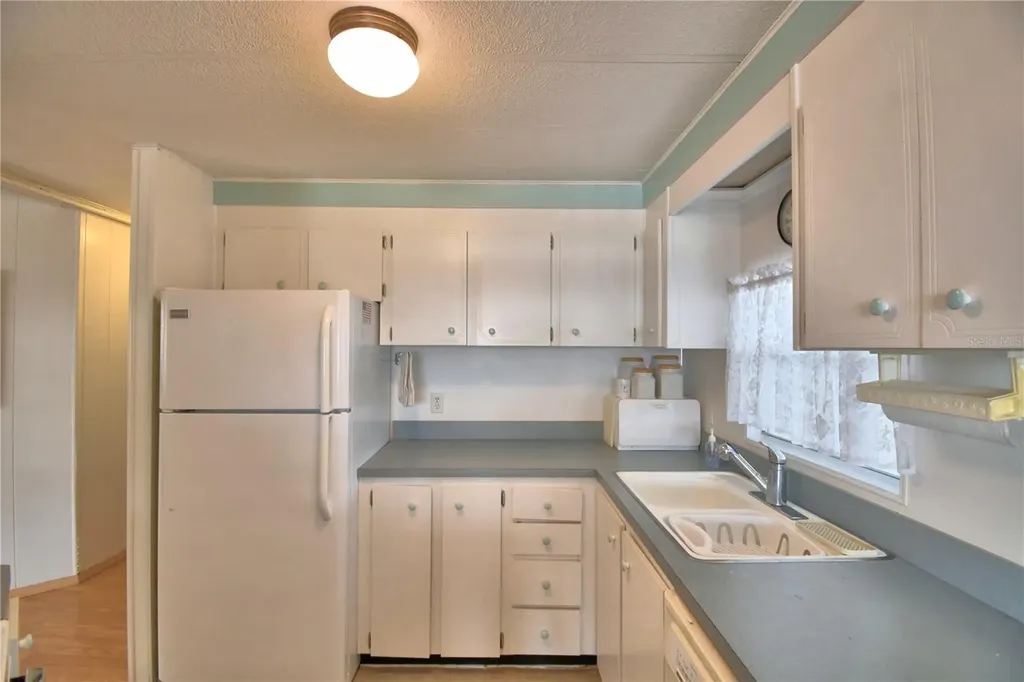169 Paradise Lane Auburndale FL 33823