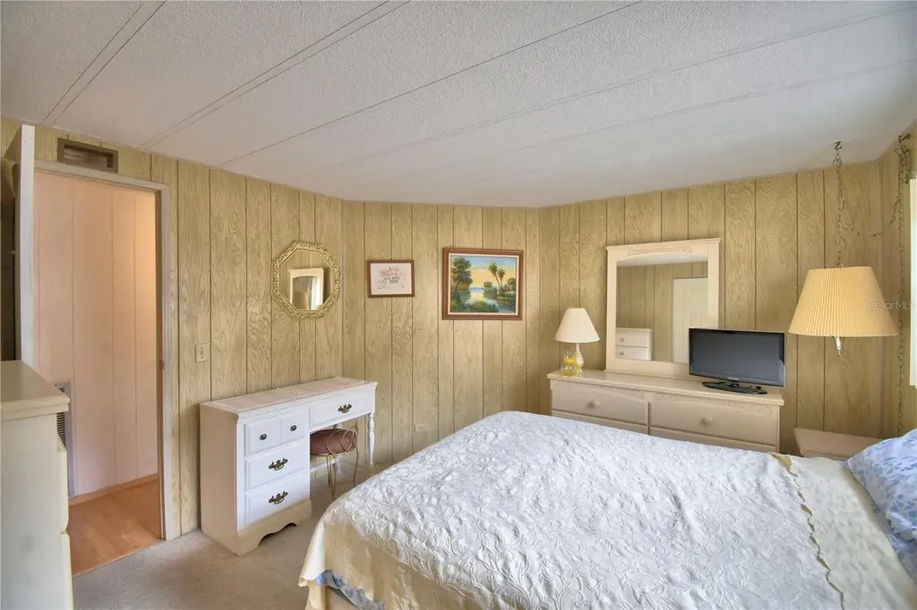 169 Paradise Lane Auburndale FL 33823