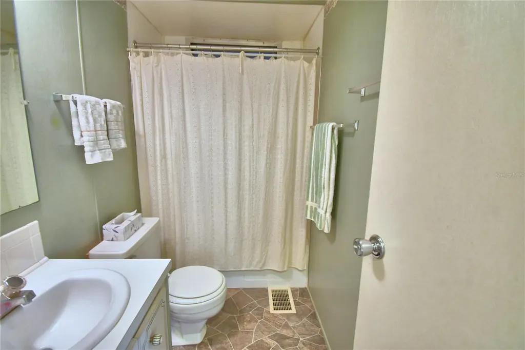 169 Paradise Lane Auburndale FL 33823