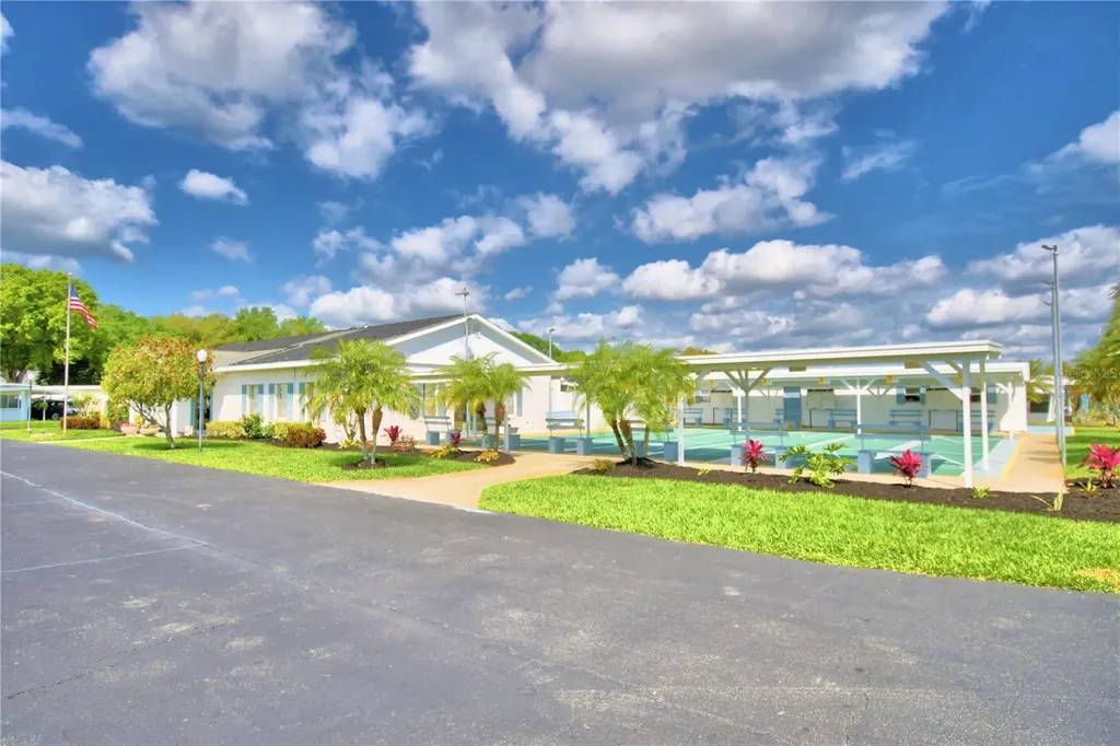 169 Paradise Lane Auburndale FL 33823