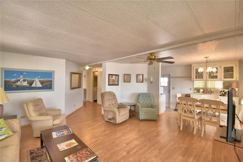 169 Paradise Lane Auburndale FL 33823