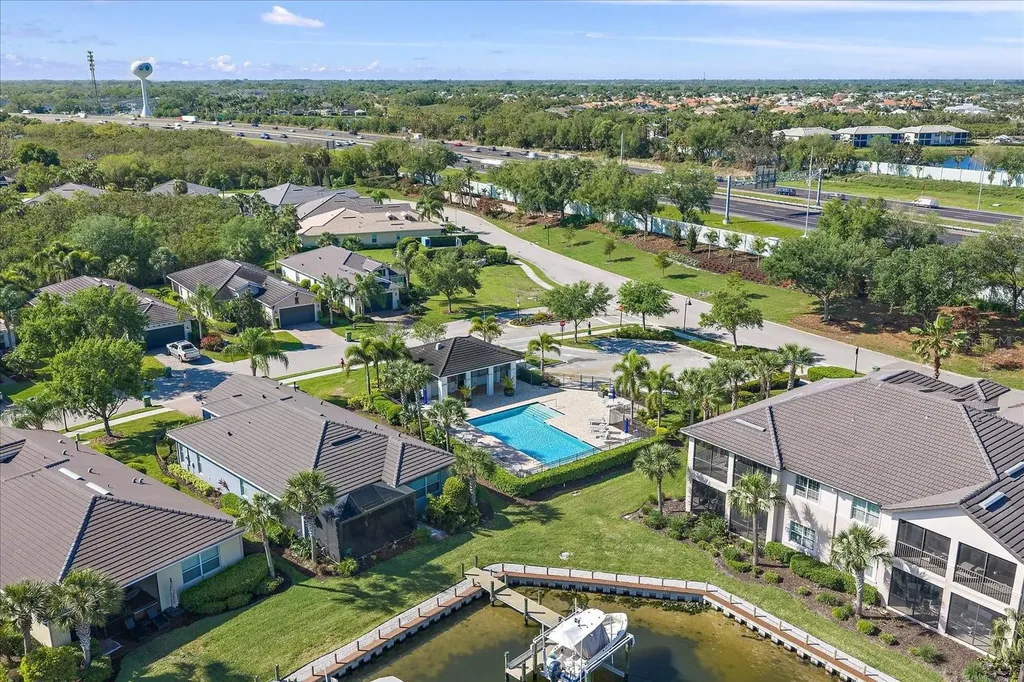 5040 Lake Overlook Avenue Bradenton FL 34208