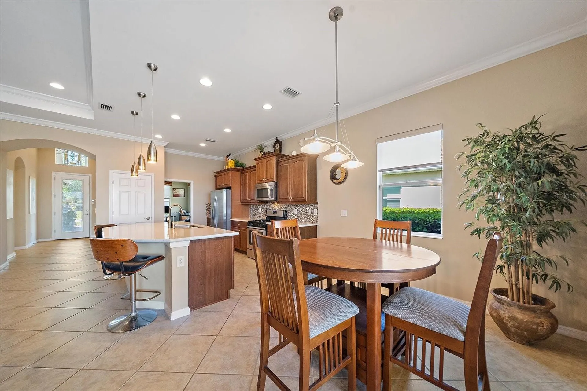 5040 Lake Overlook Avenue Bradenton FL 34208
