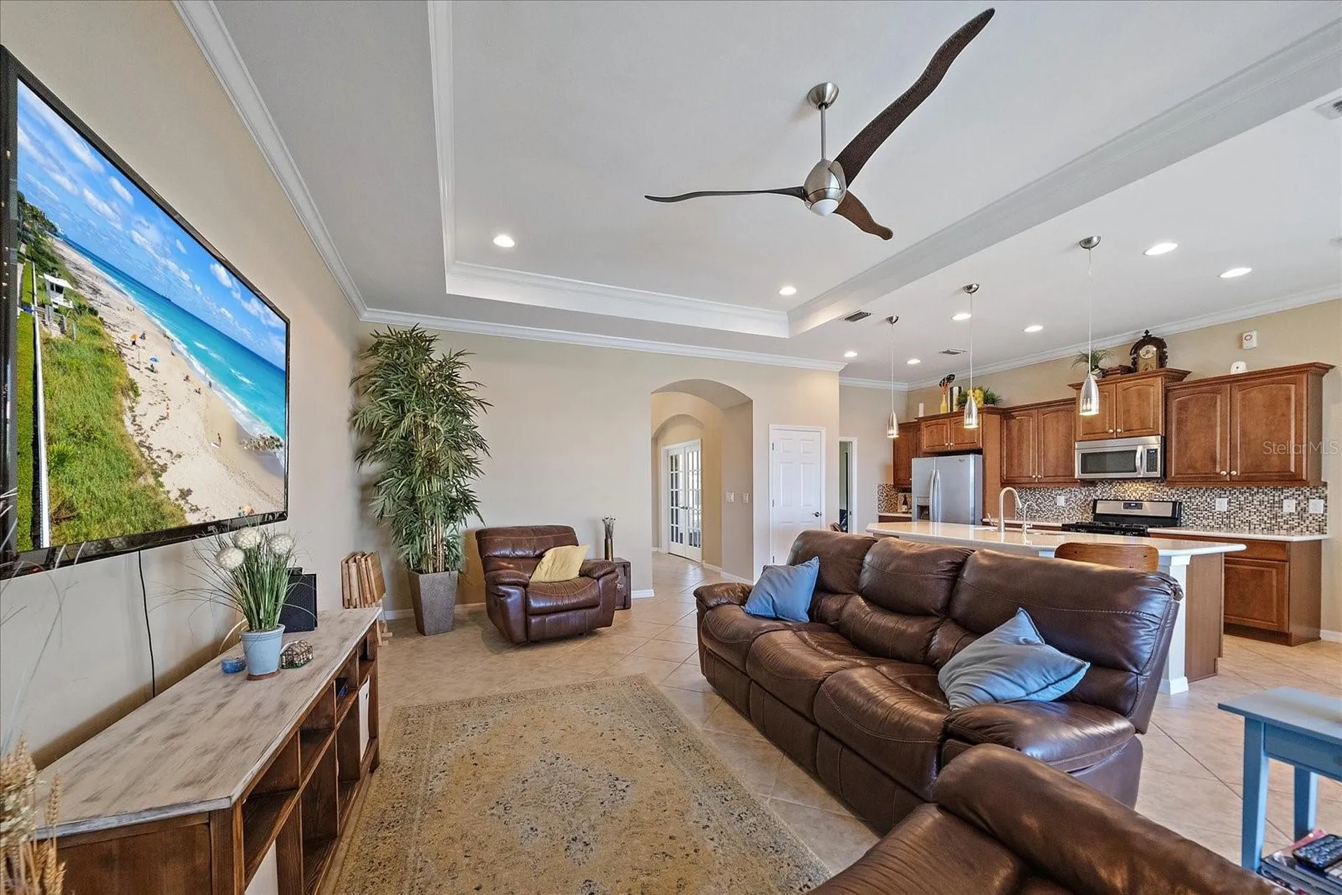 5040 Lake Overlook Avenue Bradenton FL 34208