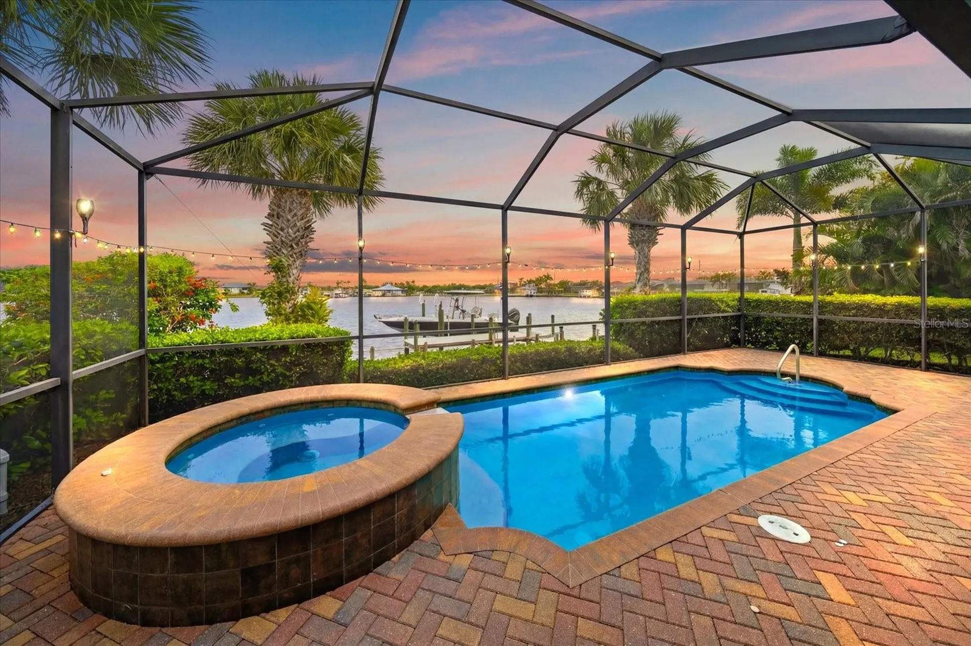 5040 Lake Overlook Avenue Bradenton FL 34208