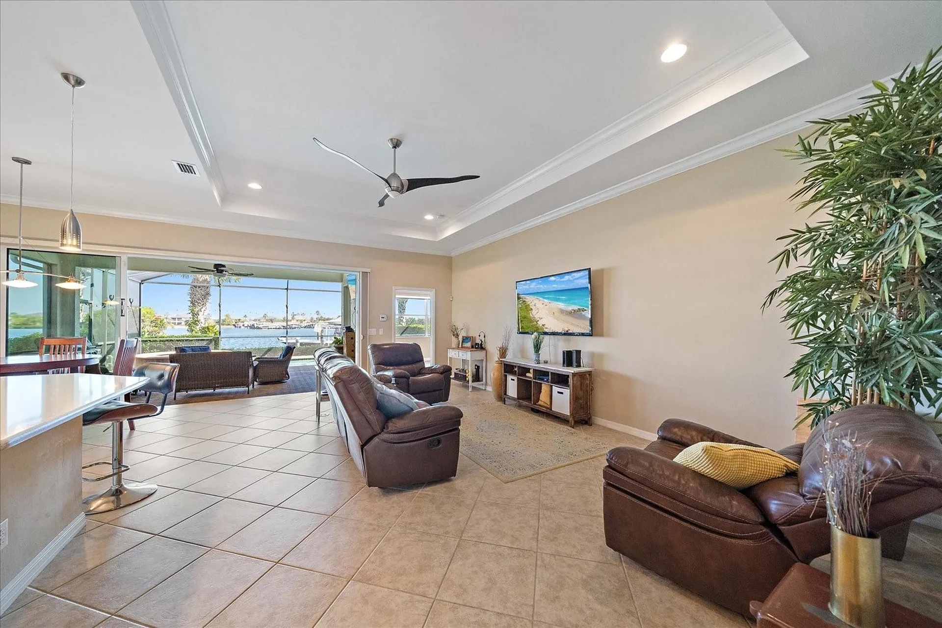 5040 Lake Overlook Avenue Bradenton FL 34208