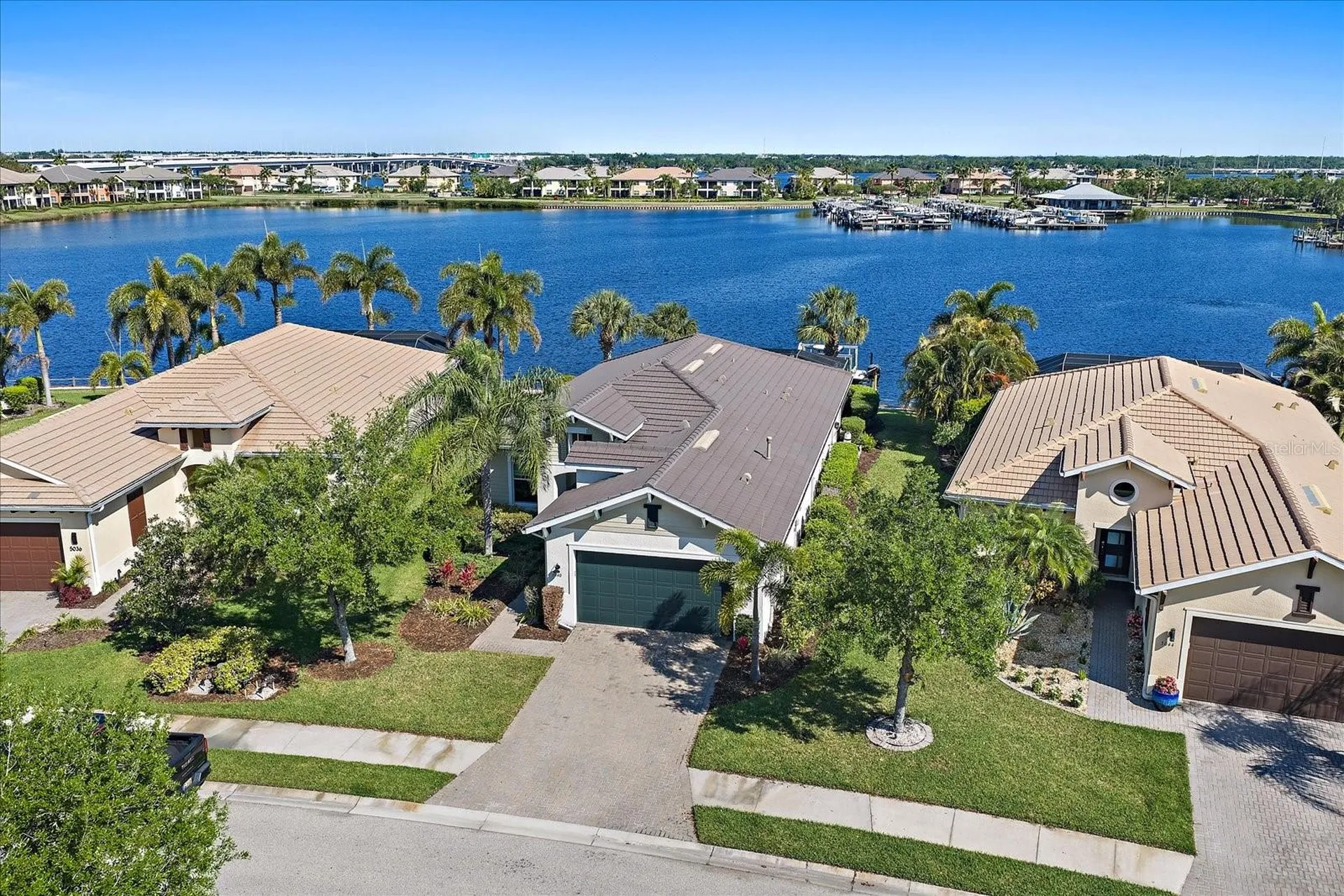 5040 Lake Overlook Avenue Bradenton FL 34208