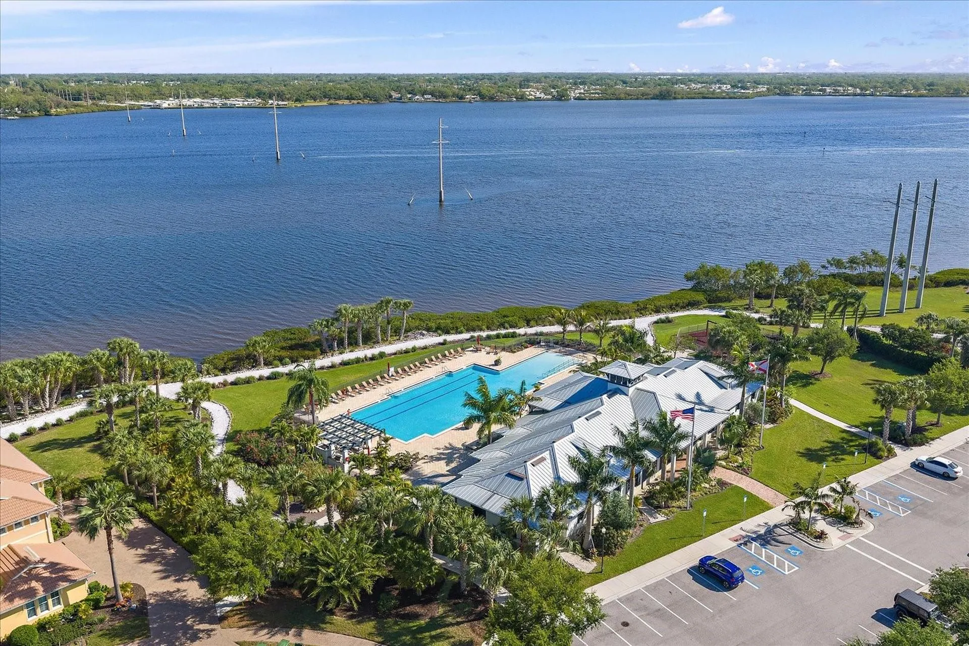 5040 Lake Overlook Avenue Bradenton FL 34208