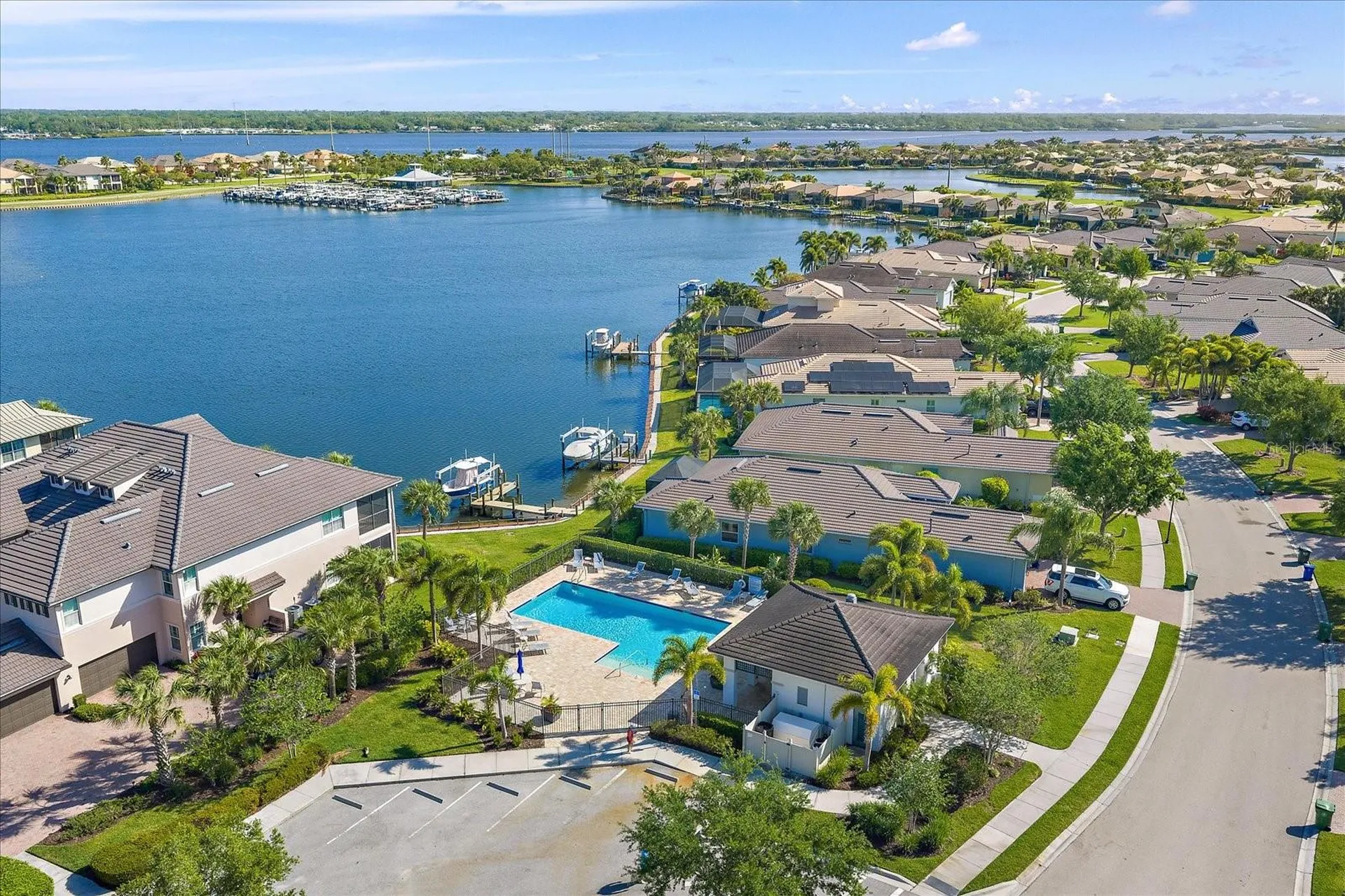 5040 Lake Overlook Avenue Bradenton FL 34208