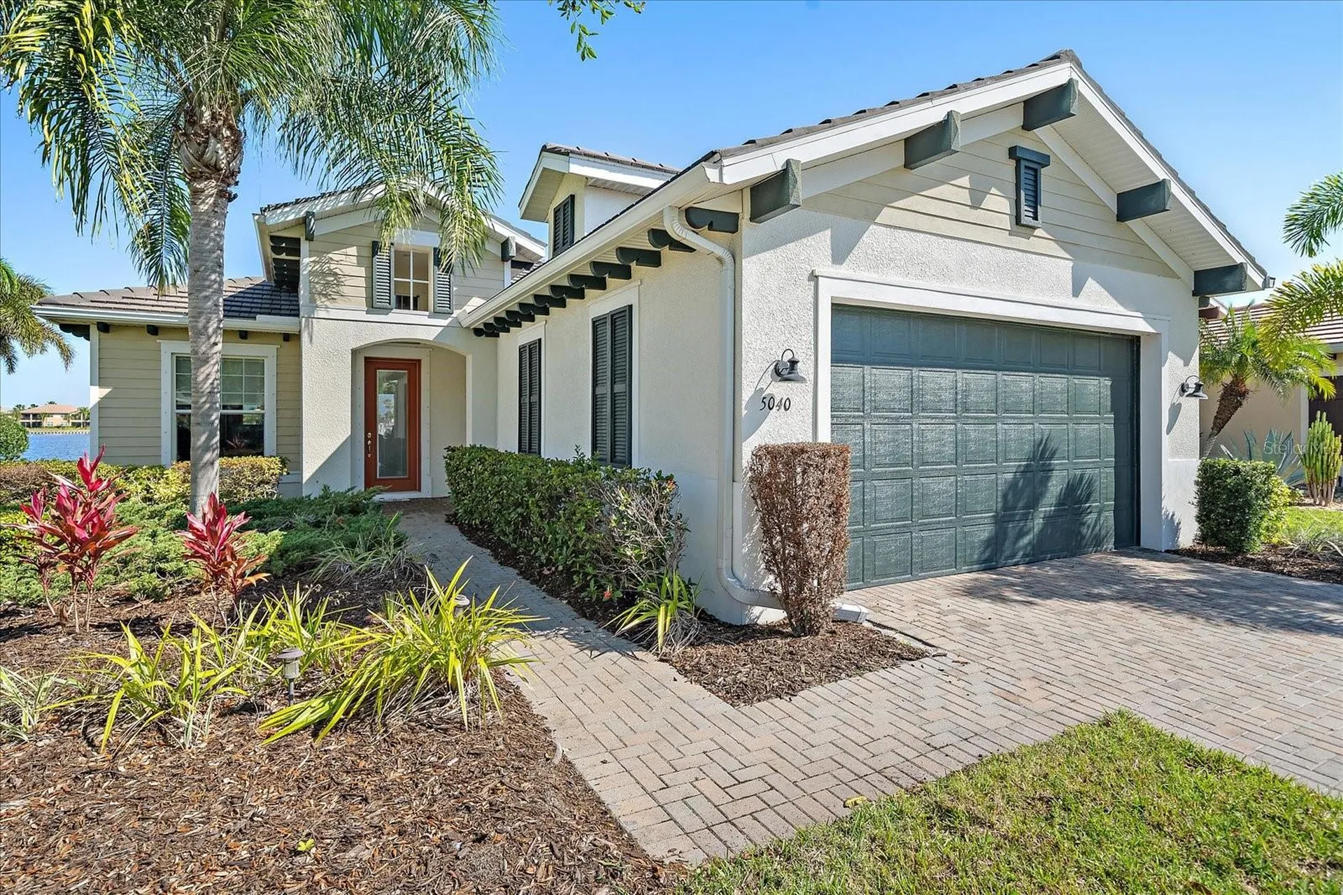 5040 Lake Overlook Avenue Bradenton FL 34208
