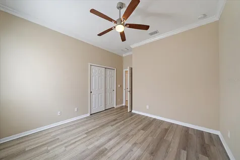5040 Lake Overlook Avenue Bradenton FL 34208
