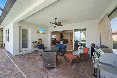 5040 Lake Overlook Avenue Bradenton FL 34208