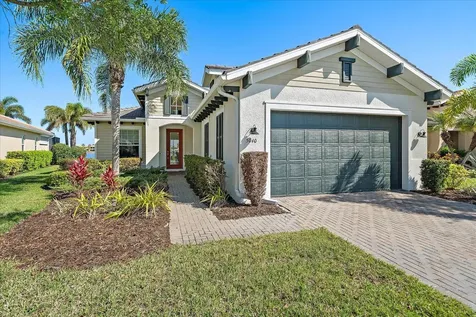 5040 Lake Overlook Avenue Bradenton FL 34208