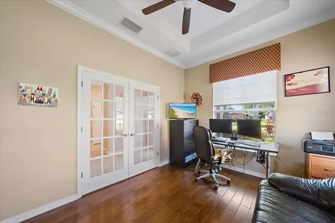 5040 Lake Overlook Avenue Bradenton FL 34208