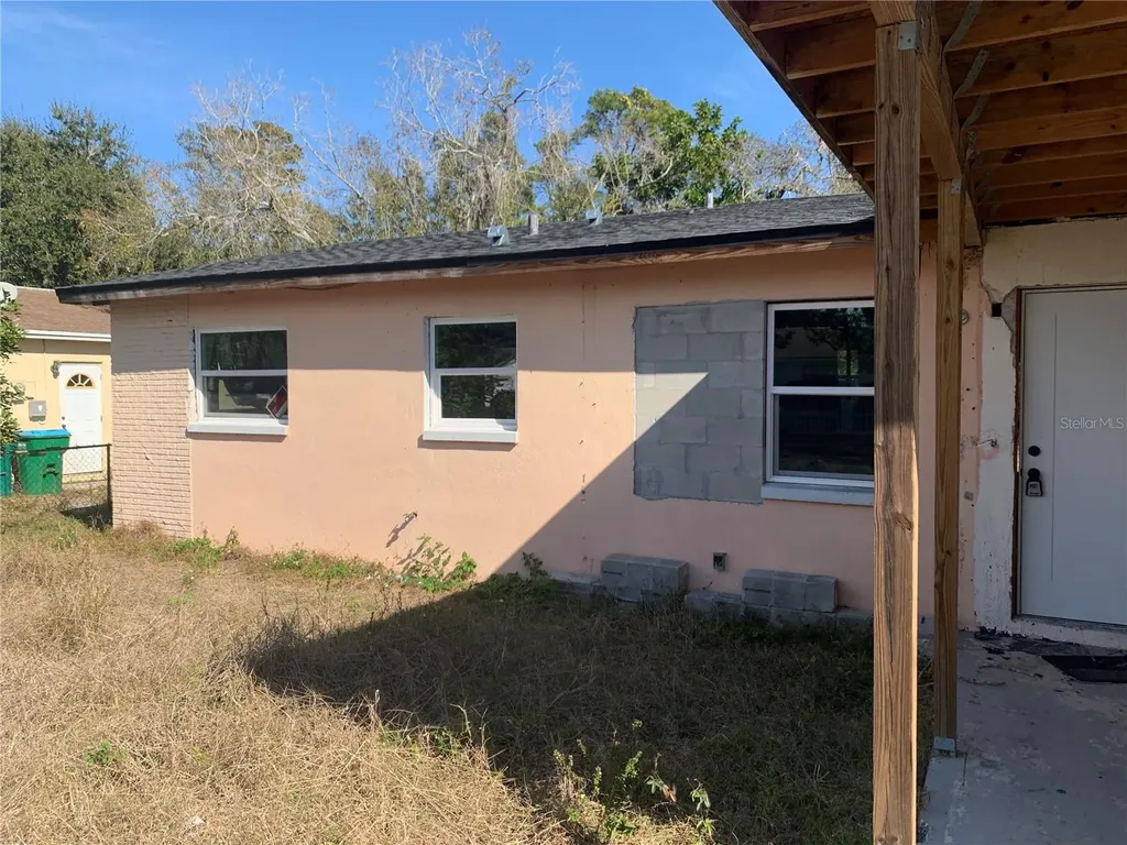 2181 22nd Way SW Largo FL 33774