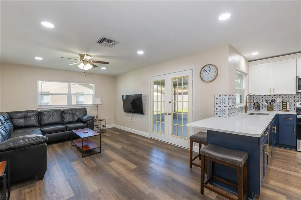 4711 Ridge Point Drive Tampa FL 33624