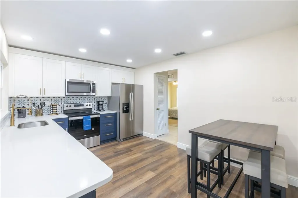 4711 Ridge Point Drive Tampa FL 33624