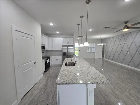 890 E 19th Street St Cloud FL 34769
