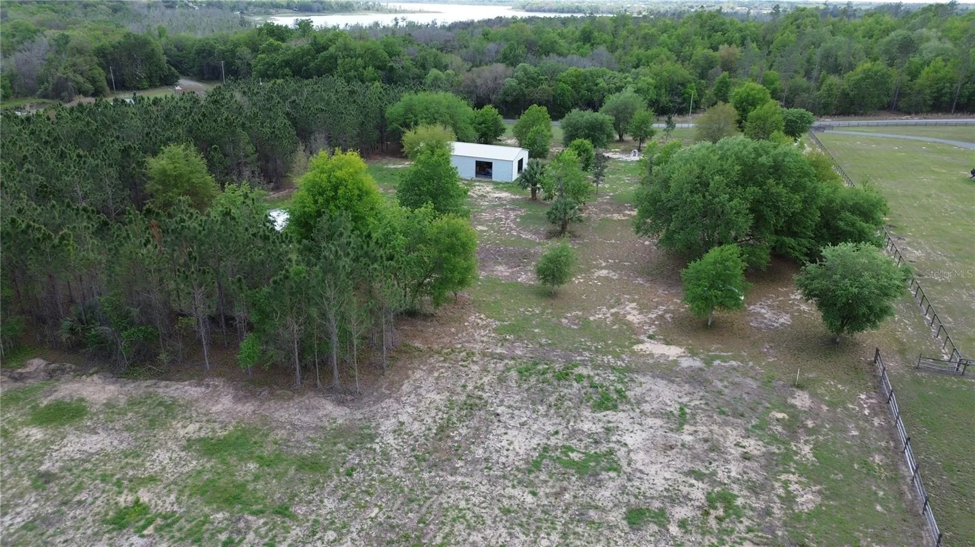 16865 SE 27th Place Road Ocklawaha FL 32179