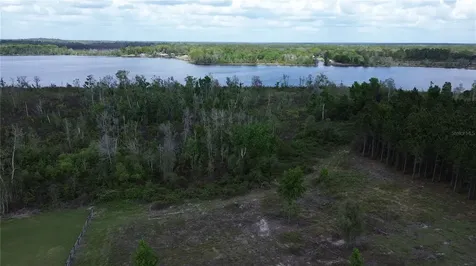16865 SE 27th Place Road Ocklawaha FL 32179
