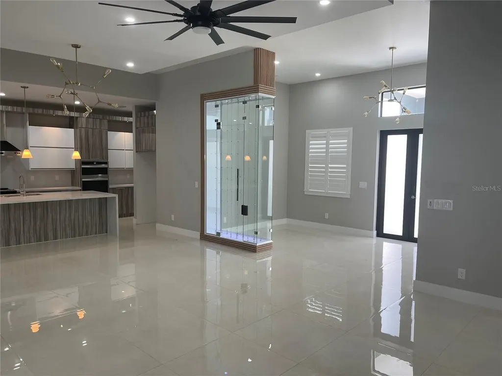 2106 SW 4th Street Cape Coral FL 33991