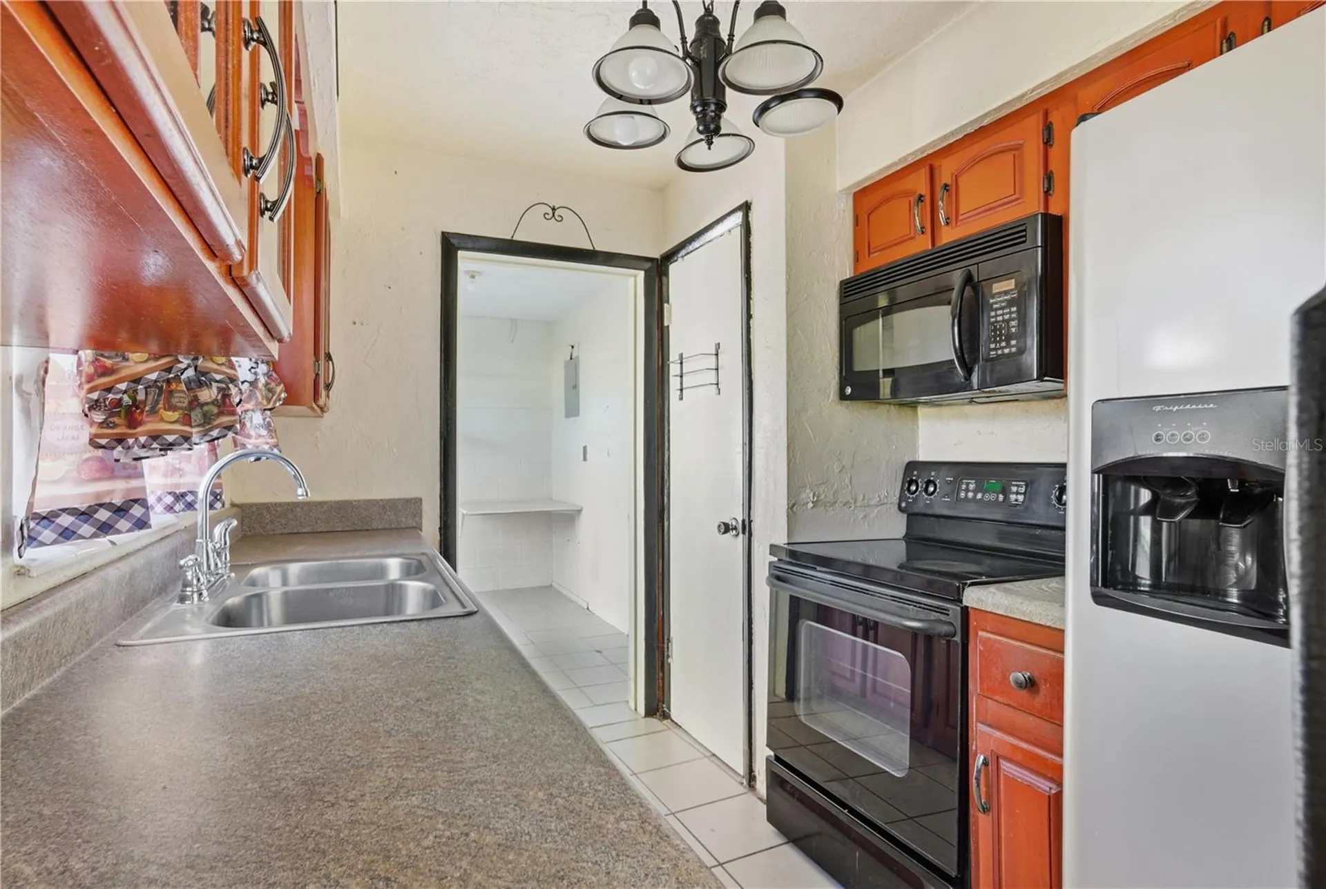 800 Orange Grove Drive Altamonte Springs FL 32701