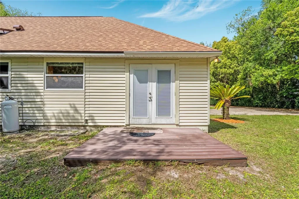 226 Crooked Tree Trail Deland FL 32724