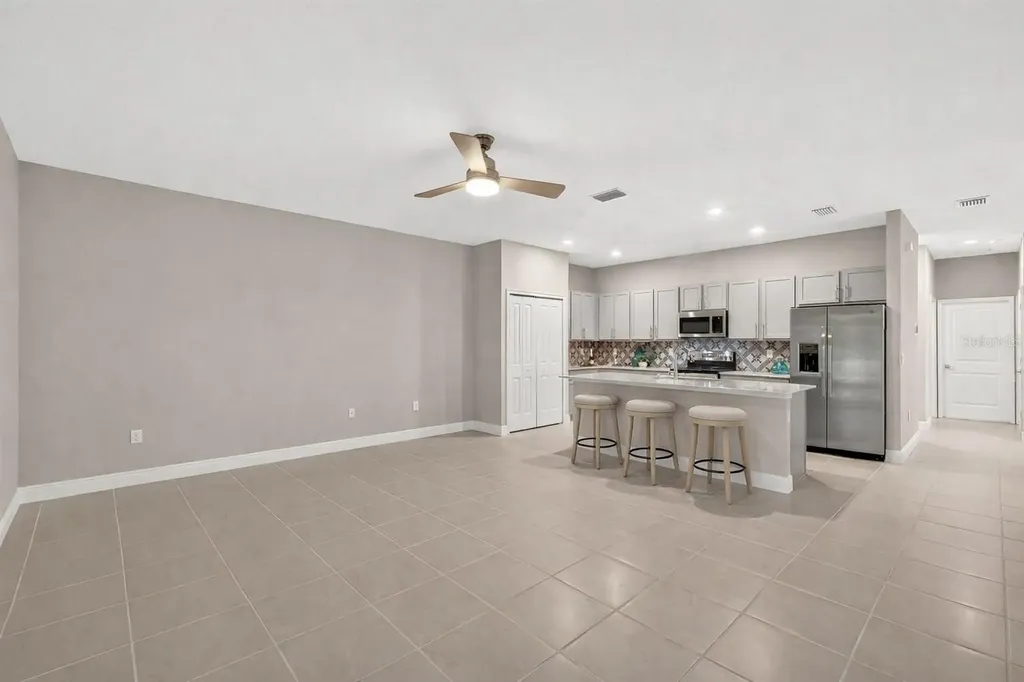 27203 White Plains Way Leesburg FL 34748
