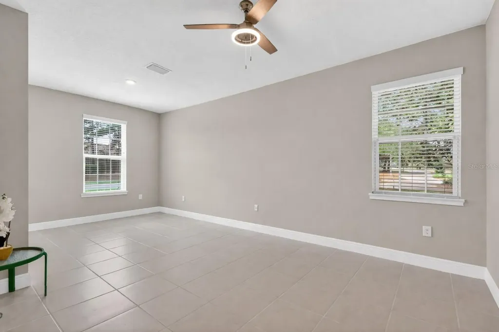 27203 White Plains Way Leesburg FL 34748
