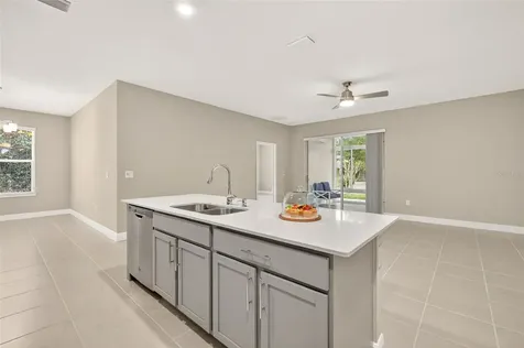 27203 White Plains Way Leesburg FL 34748