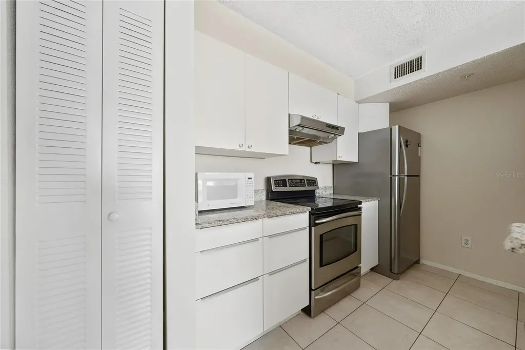 2201 Key West Court Kissimmee FL 34741