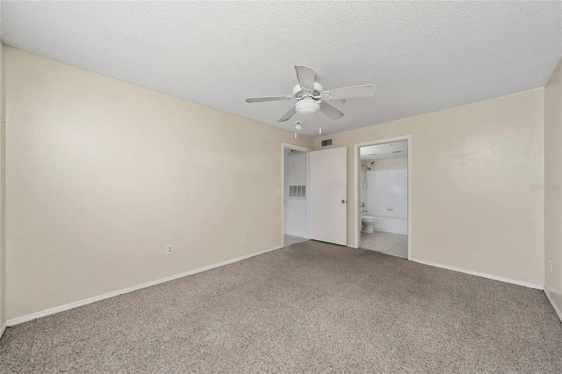 2201 Key West Court Kissimmee FL 34741