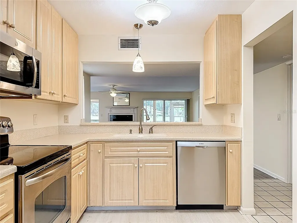 760 Village Circle Venice FL 34292